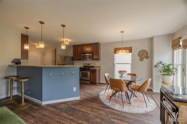 $305,000 | 539 Country Cir Drive, Lake St. Louis, MO 63367