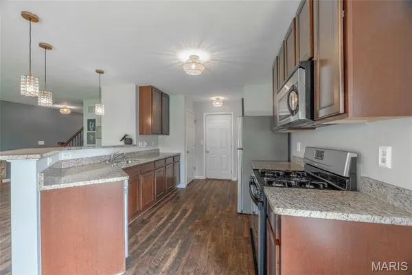 $305,000 | 539 Country Cir Drive, Lake St. Louis, MO 63367