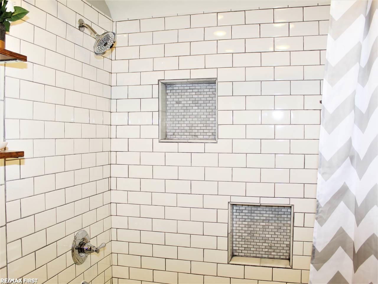 410 Fisher Road Grosse Pointe, MI 48230 - Photo 27 of 47 50005702-26.JPG