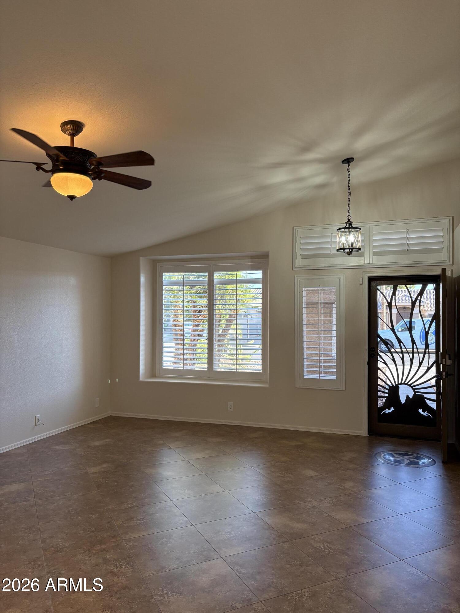 92 West Ivanhoe Street Gilbert, AZ 85233 - Photo 9 of 41