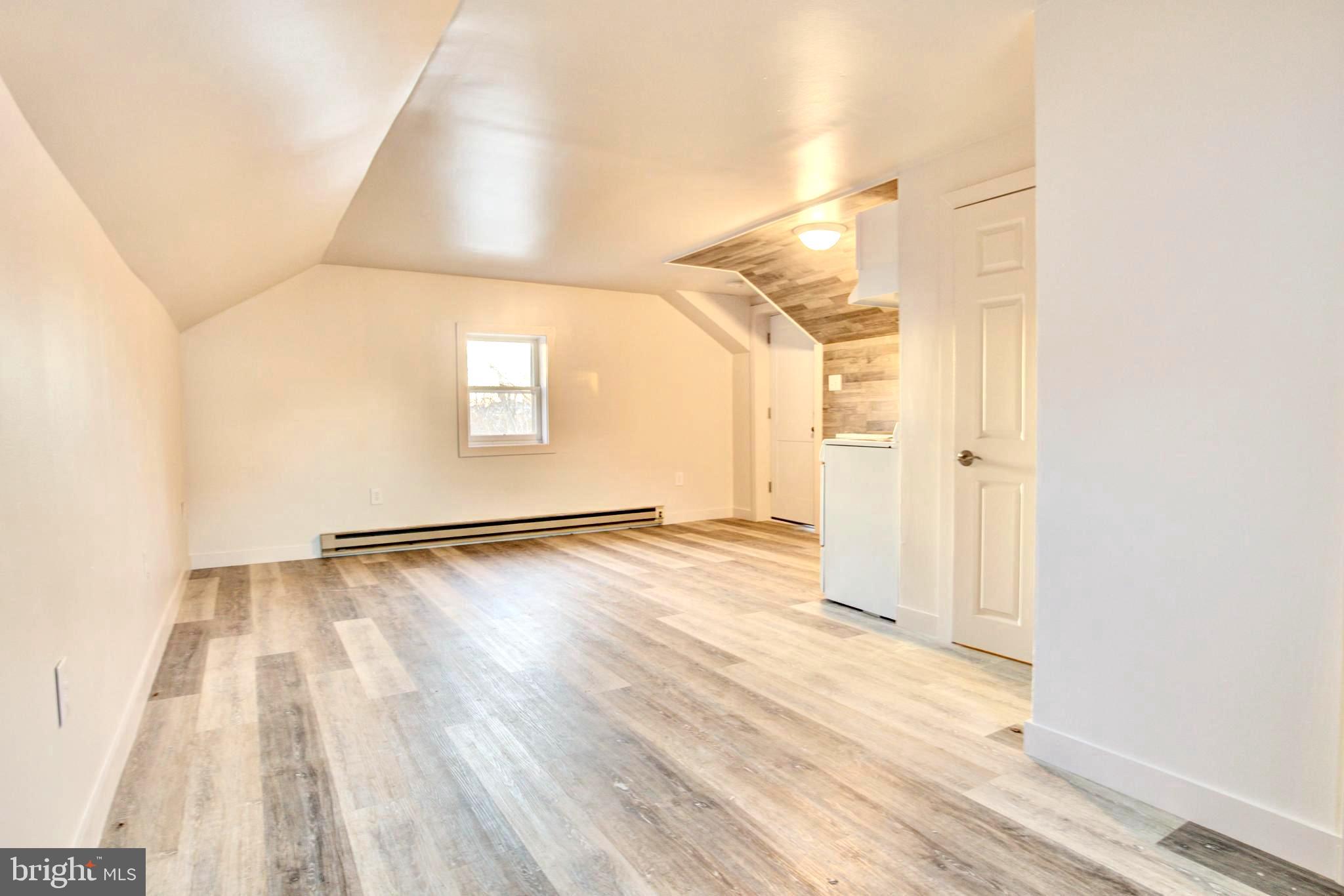 16 East Elbon Road Brookhaven, PA 19015 - Photo 23 of 28 In-law Guess loft