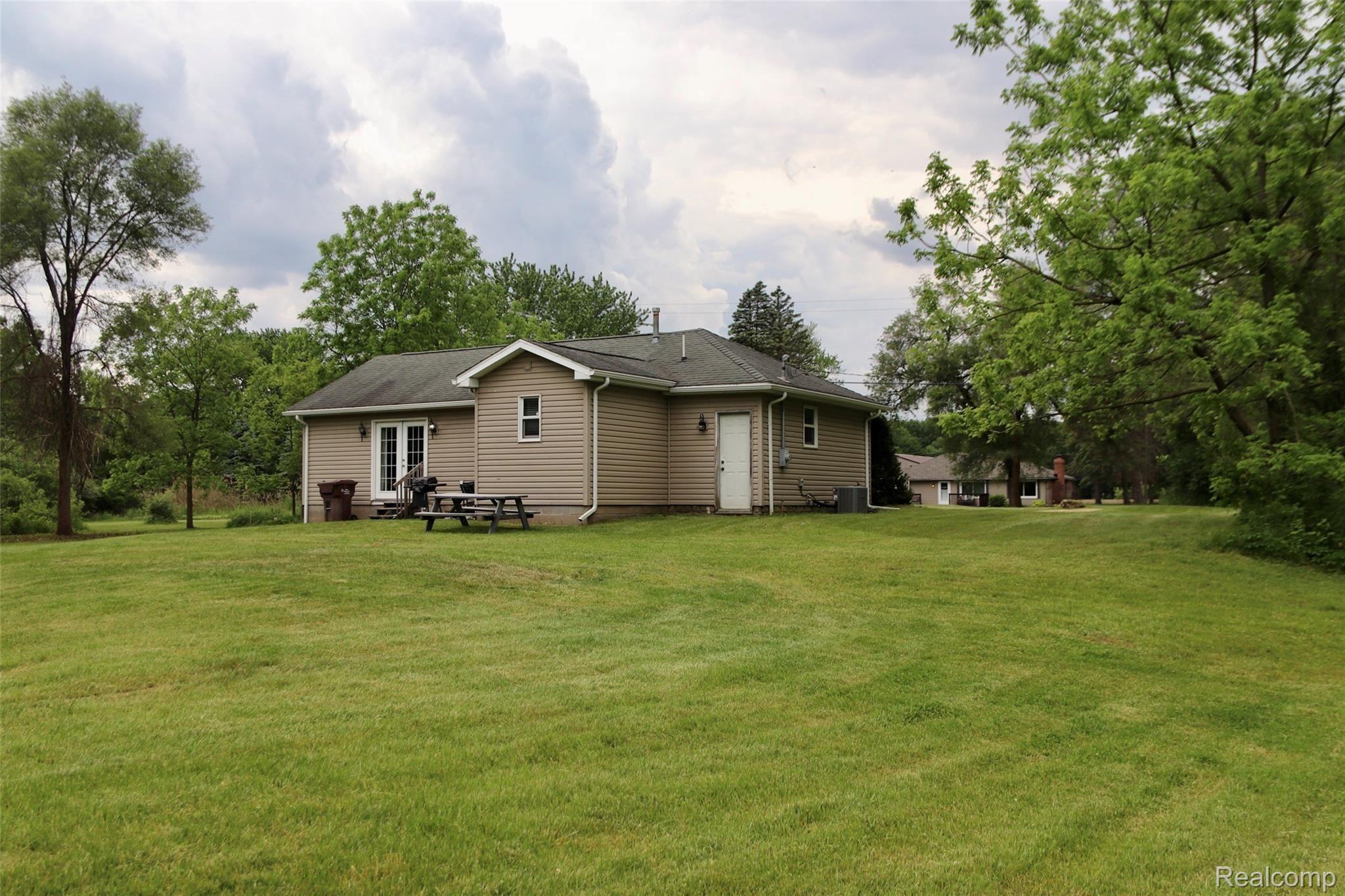 23631 Elwell Road Belleville, MI 48111 - Photo 25 of 25 C90D15DA-3003-47E5-84FF-A9B5BD3640A1_1_201_a.jpeg