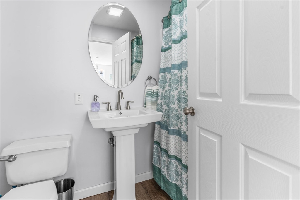 37 Uncle Henrys Road Mashpee, MA 02649 - Photo 14 of 37 Gallery Image 14