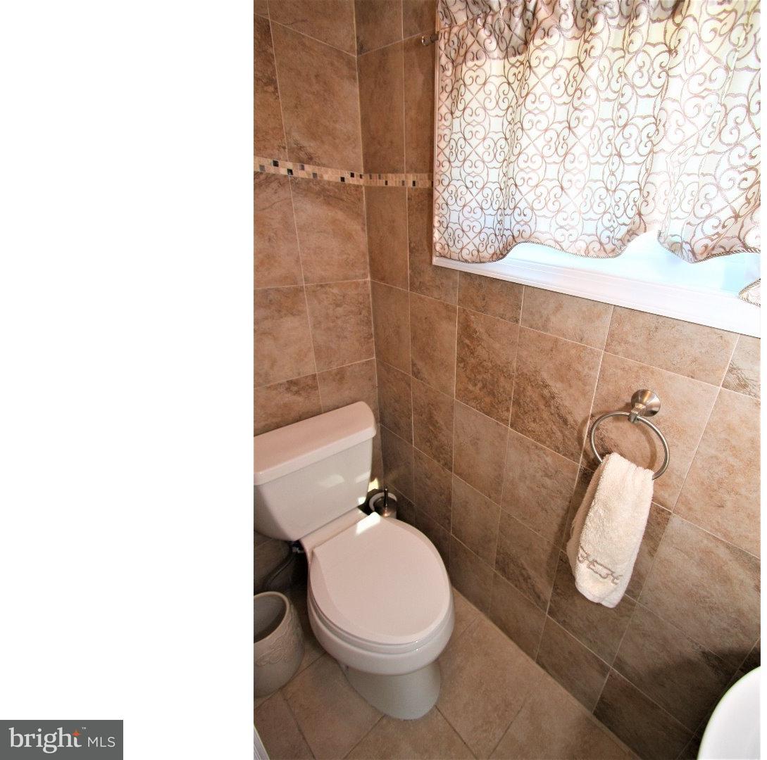 11 Upland Road Brookhaven, PA 19015 - Photo 17 of 19 Gallery Image 17