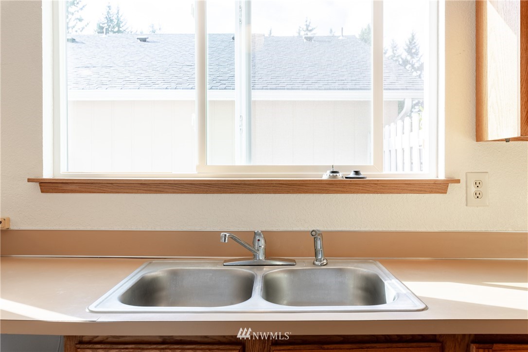 1458 Diamond Road Southeast Lacey, WA 98503 - Photo 10 of 28 Gallery Image 10