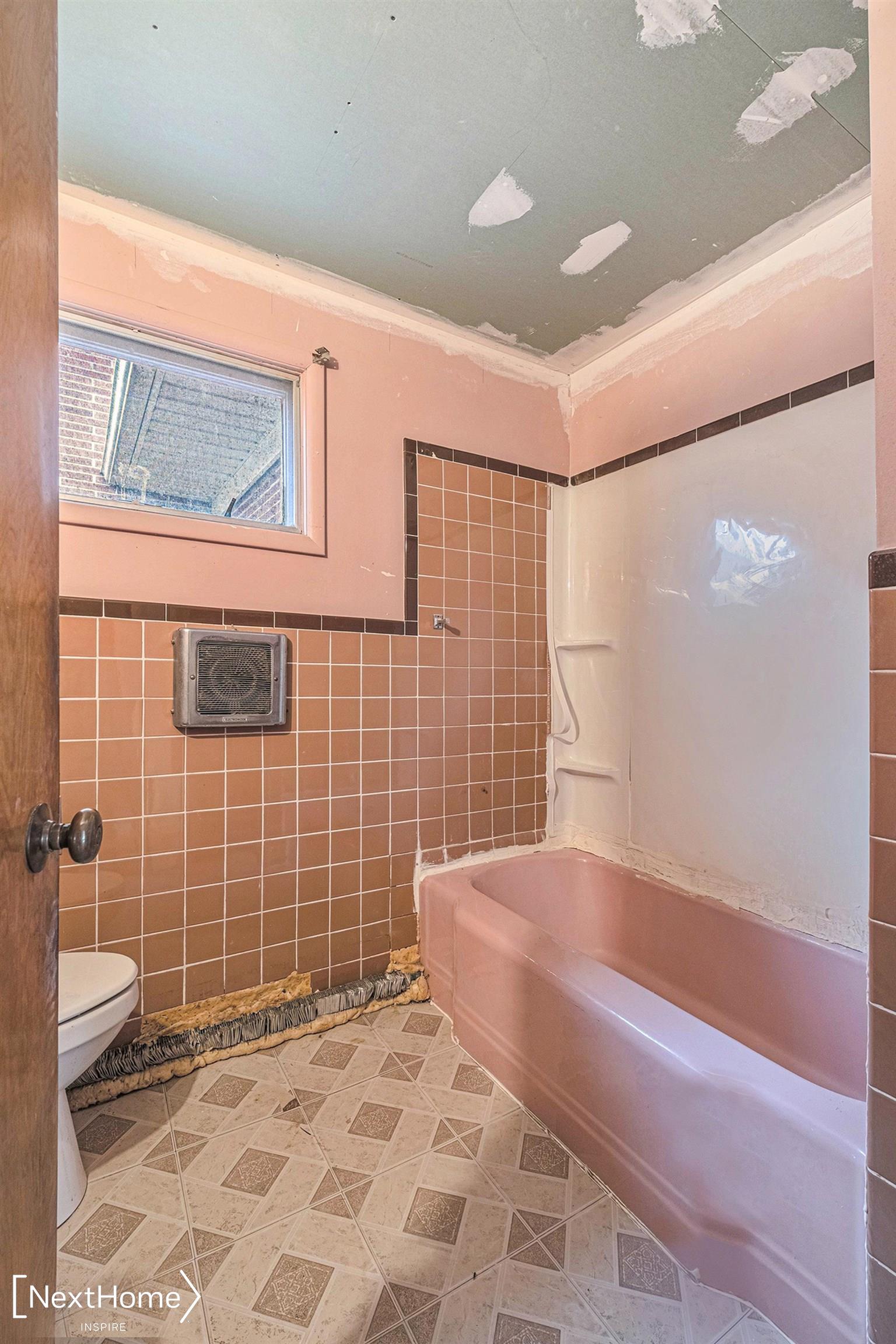 8049 Corunna Road Flint, MI 48532 - Photo 19 of 30