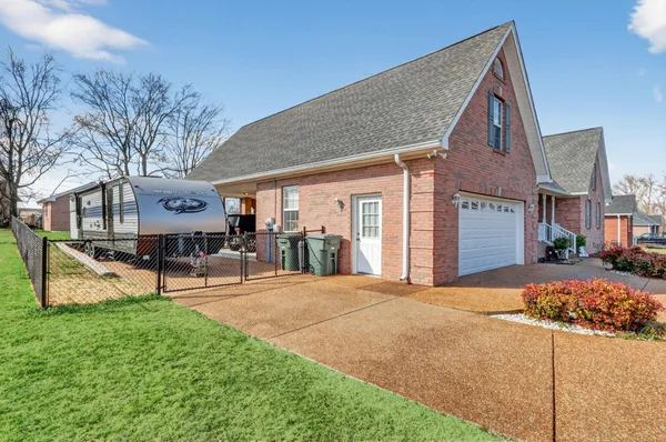 $449,777 | 104 Grassmere Court, Portland, TN 37148