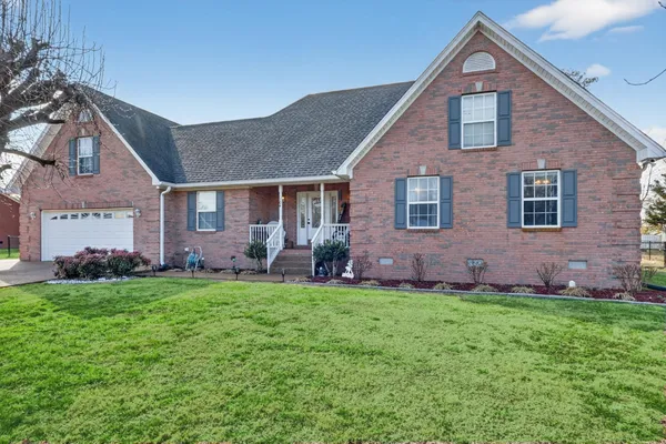 $449,777 | 104 Grassmere Court, Portland, TN 37148