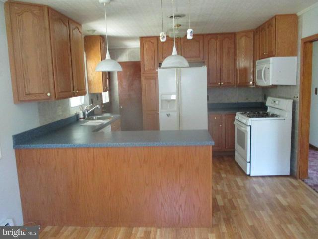 1807 Philadelphia Road Joppa, MD 21085 - Photo 3 of 26 Kitchen