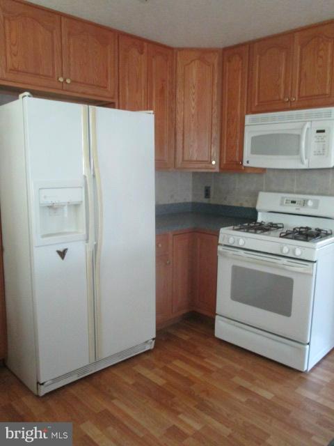 1807 Philadelphia Road Joppa, MD 21085 - Photo 4 of 26 Kitchen