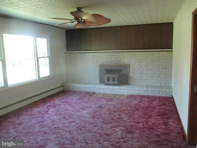1807 Philadelphia Road Joppa, MD 21085 - Photo 10 of 26 Living Room