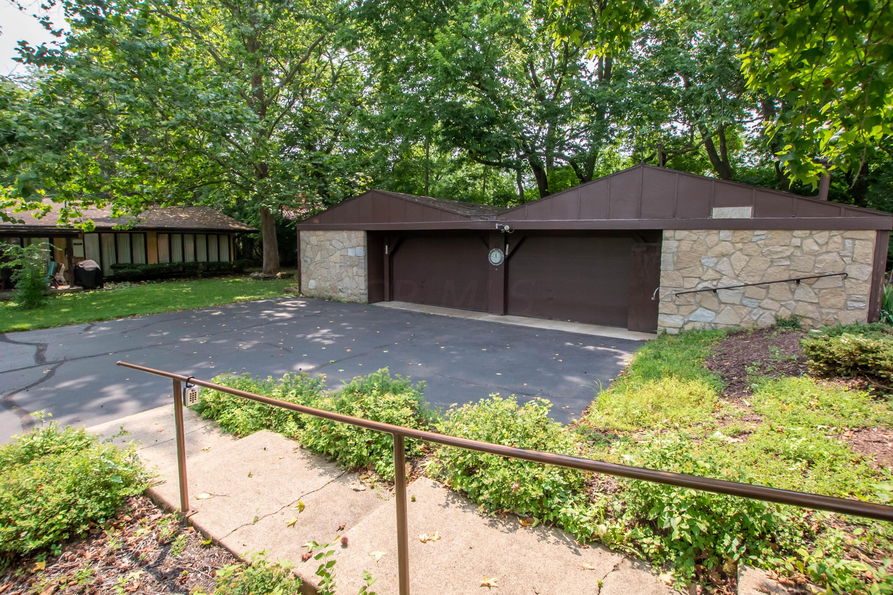 4376 Dublin Road Columbus, OH 43221 - Photo 8 of 48 DSC_6354-HDR