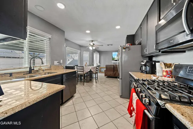 $520,000 | 3525 West Ave J 3, Lancaster, CA 93536