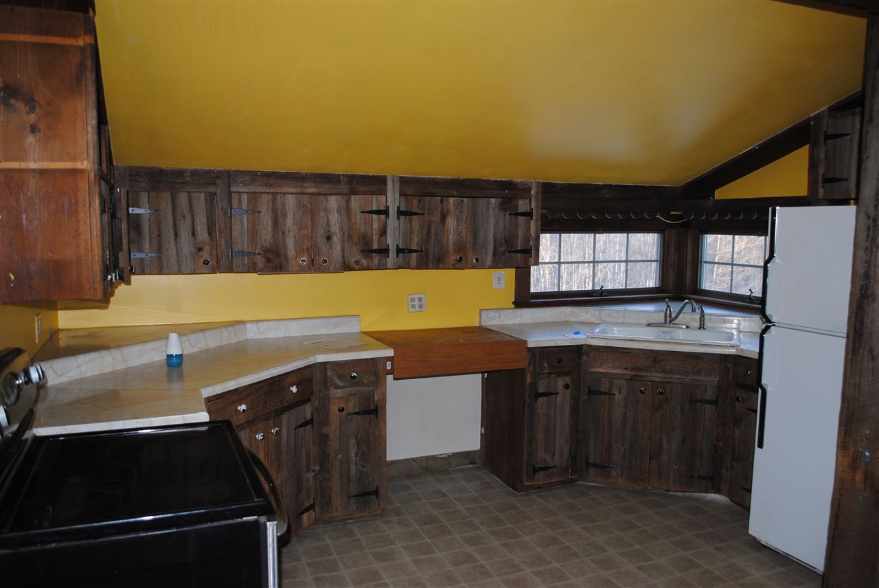327 Stockbridge Corner Road Alton, NH 03809 - Photo 11 of 24