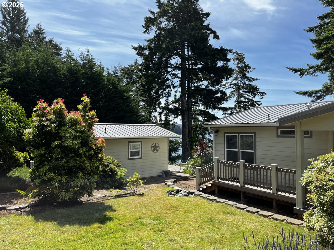 83235 Clear Lake Road Florence, OR 97439 - Photo 32 of 41
