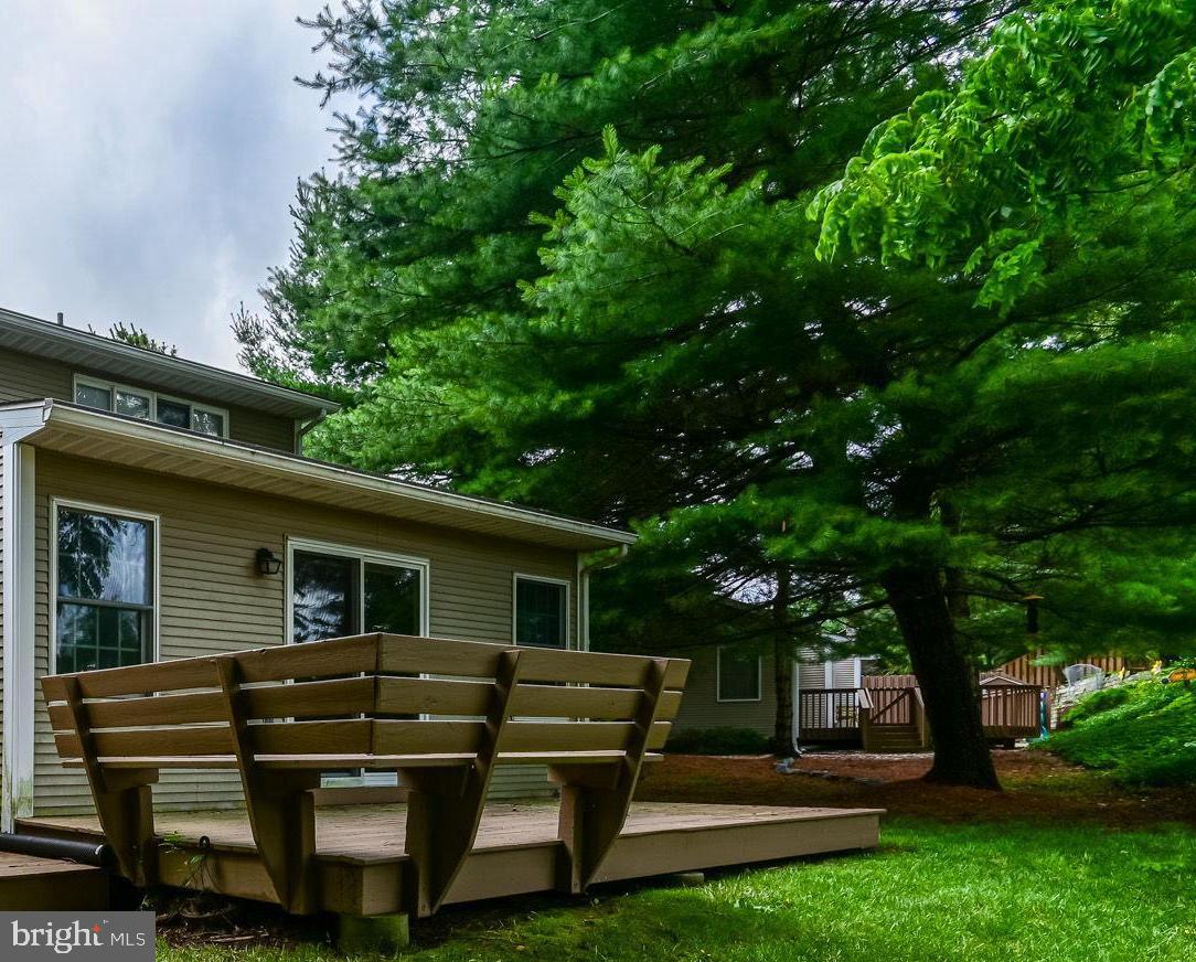 30 Scotch Pine Road Newark, DE 19711 - Photo 31 of 32 Deck