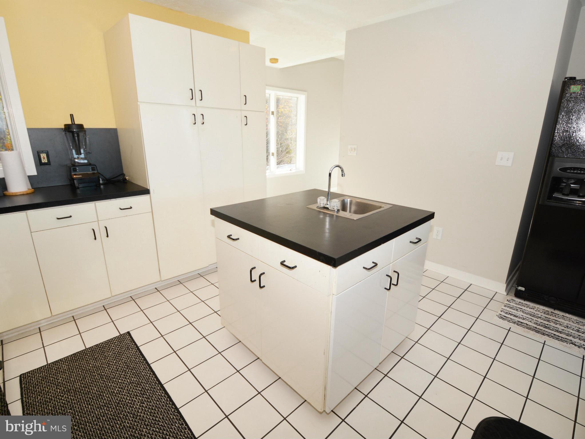 6095 Marineview Road King George, VA 22485 - Photo 11 of 16 Kitchen
