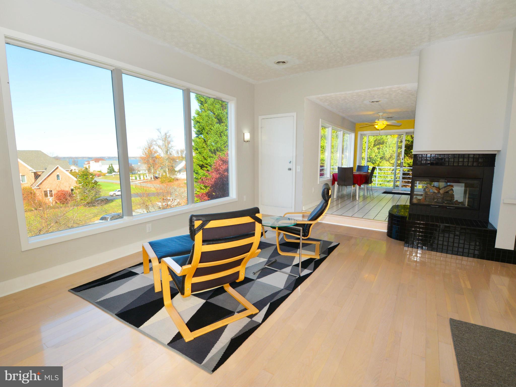 6095 Marineview Road King George, VA 22485 - Photo 6 of 16 Living Room