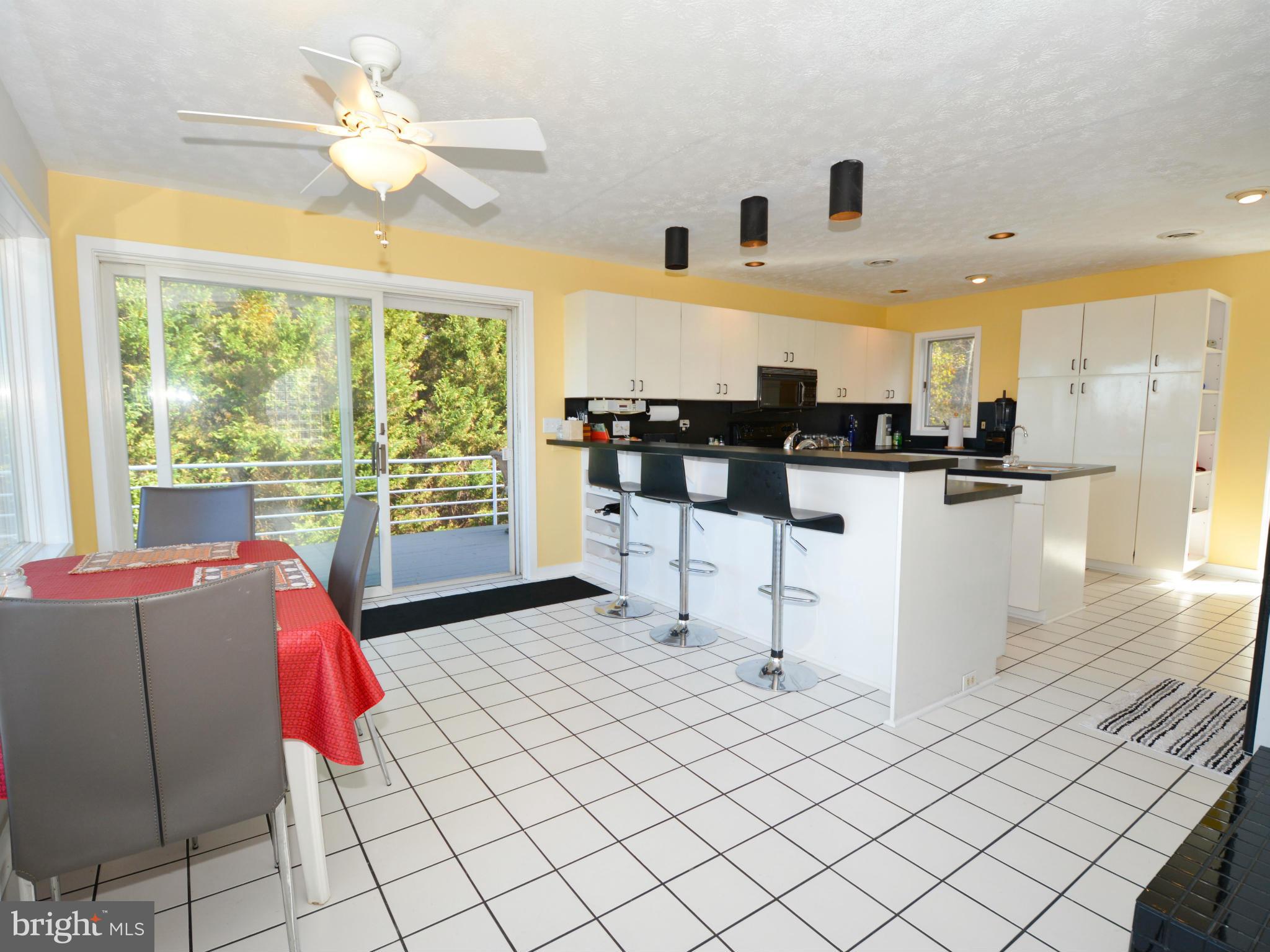 6095 Marineview Road King George, VA 22485 - Photo 8 of 16 Kitchen