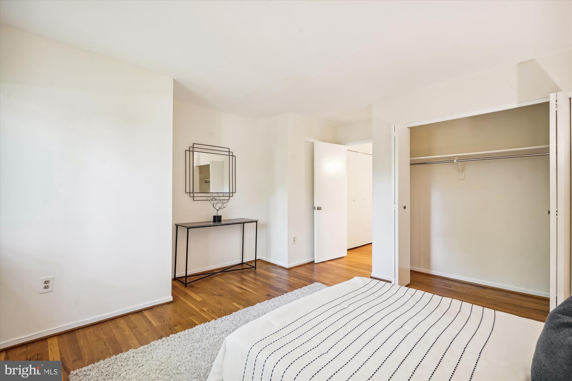 11346 Orchard Lane Reston, VA 20190 - Photo 27 of 54 Bedroom