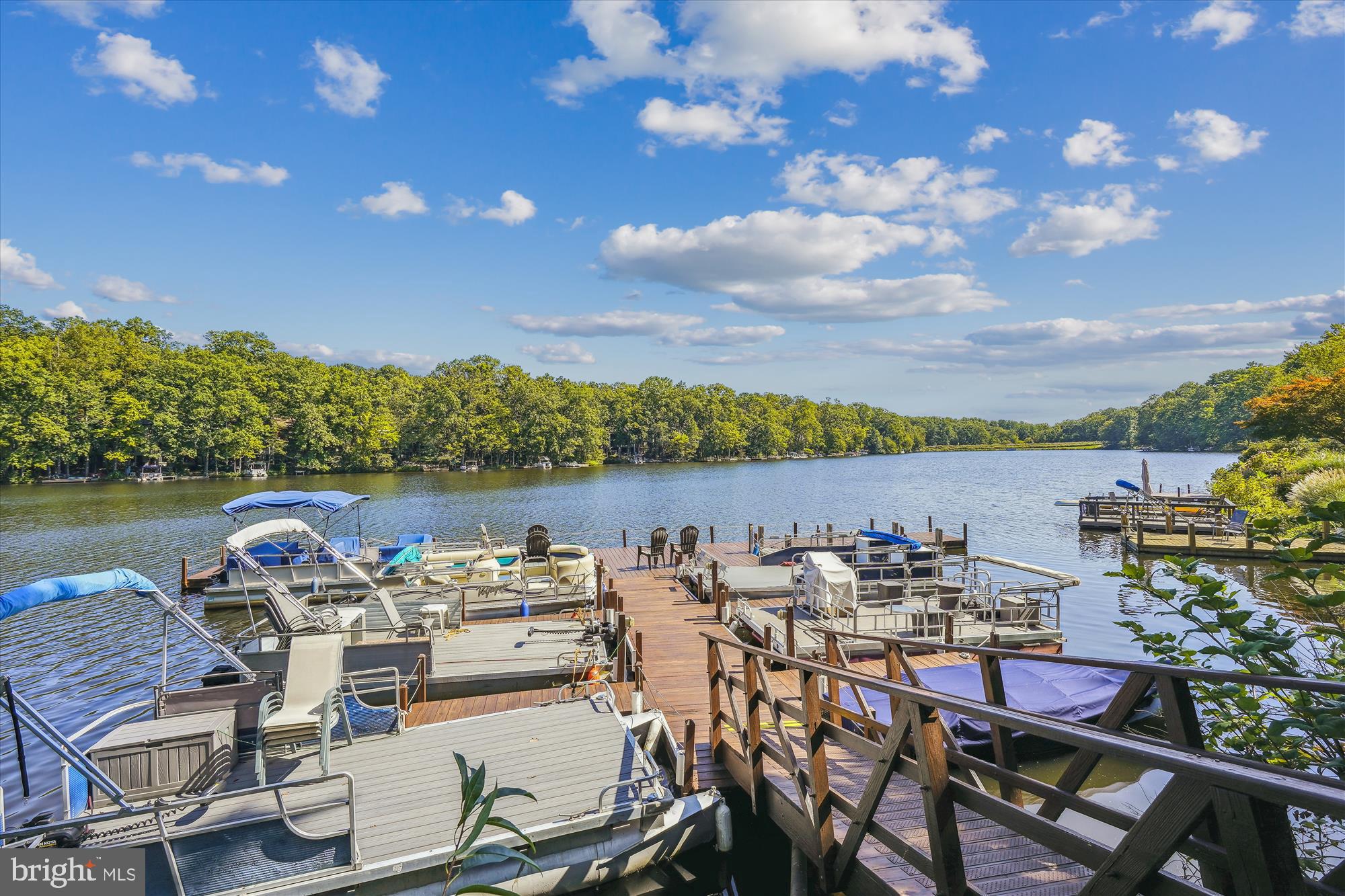 11346 Orchard Lane Reston, VA 20190 - Photo 37 of 54 Neighborhood Dock