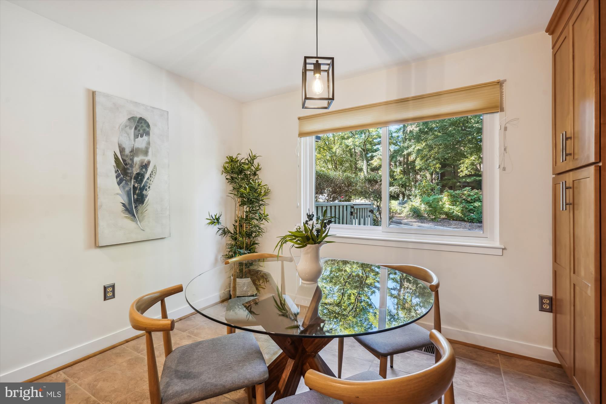 11346 Orchard Lane Reston, VA 20190 - Photo 5 of 54 Breakfast Area