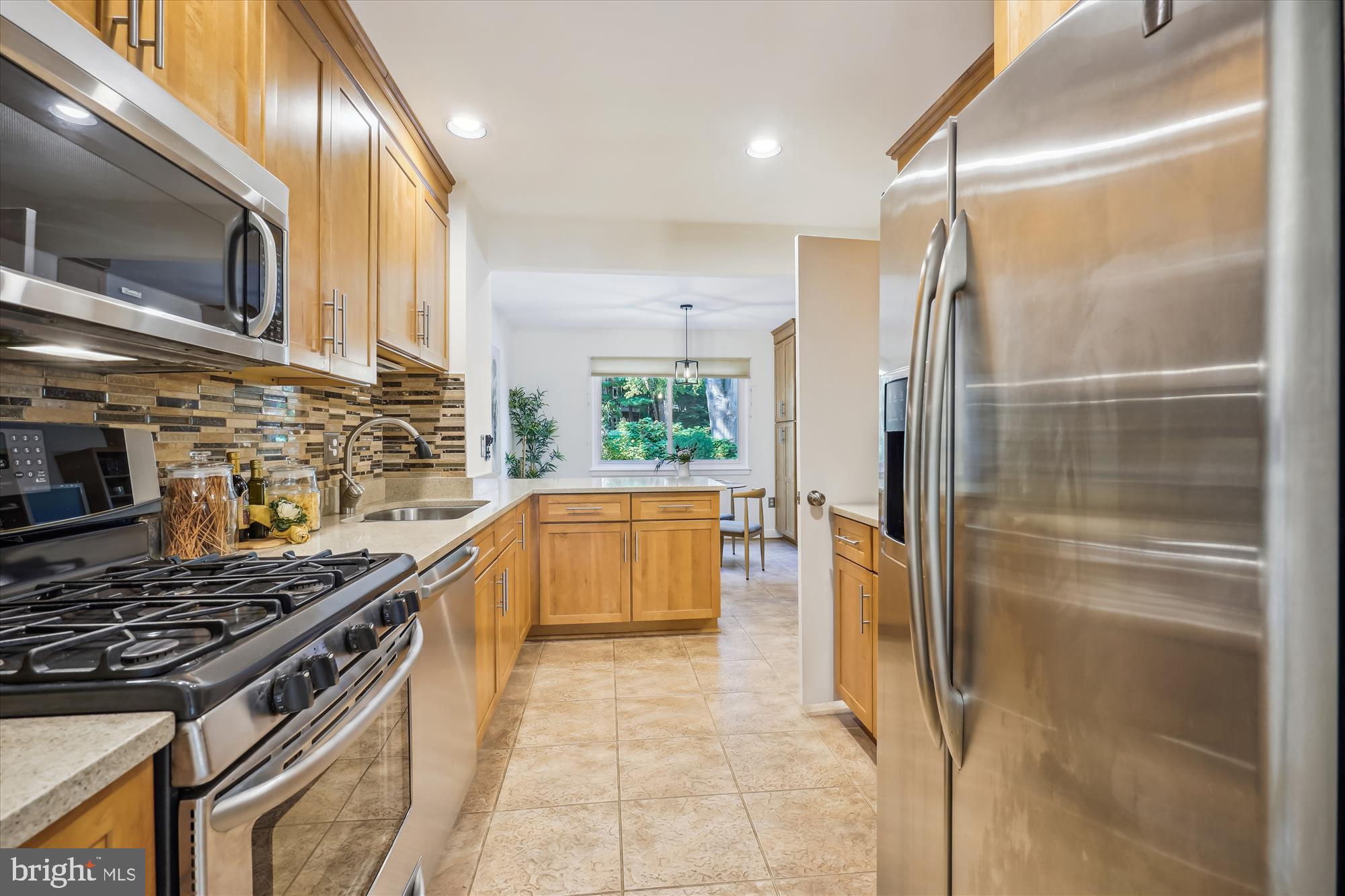 11346 Orchard Lane Reston, VA 20190 - Photo 7 of 54 Kitchen