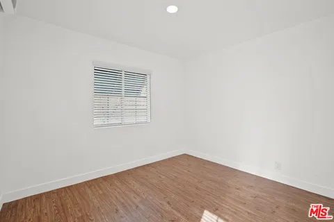 $1,250,000 | 530 Almond Avenue, Long Beach, CA 90802
