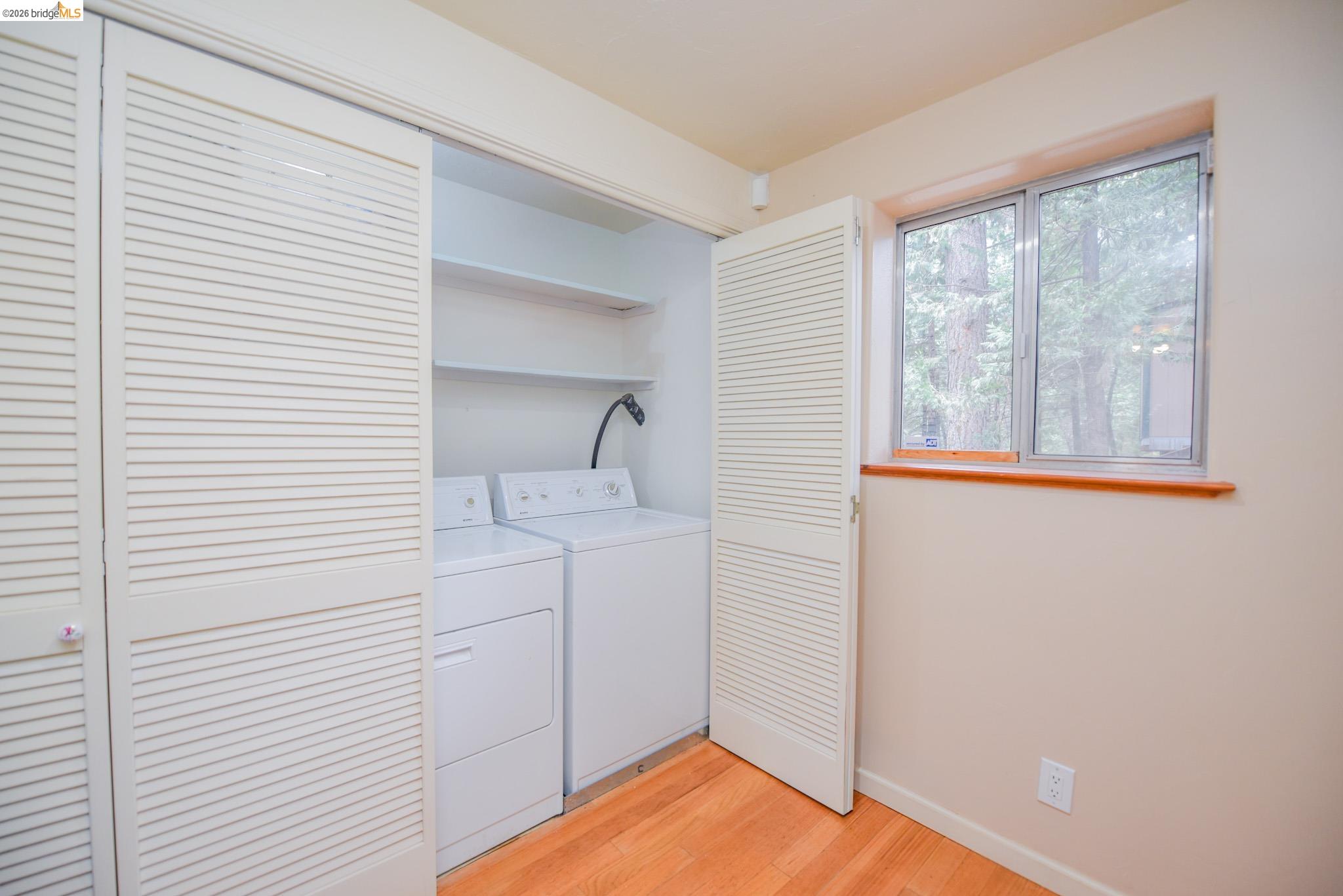 24132 Awahanee Road Sonora, CA 95370 - Photo 20 of 39 a view of a room that has a window in it