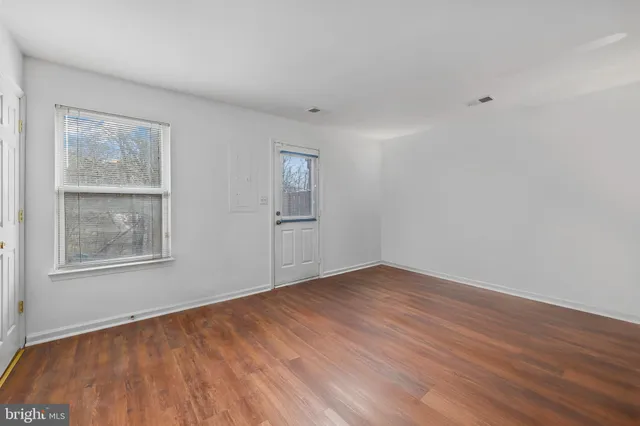 $600,000 | 6428 Warren Point Court, Alexandria, VA 22315