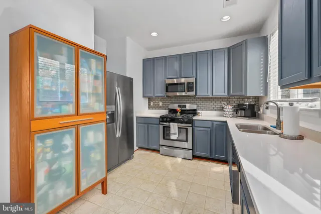 $600,000 | 6428 Warren Point Court, Alexandria, VA 22315