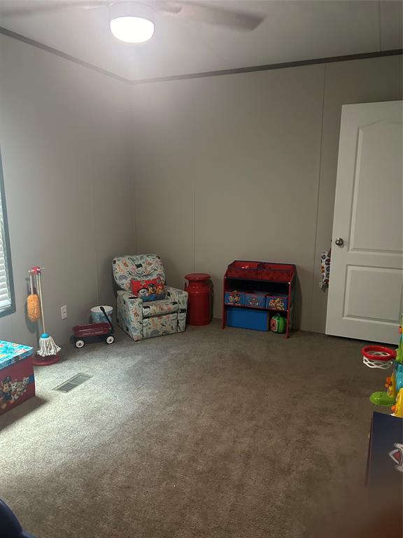 241 County Road 2168 Quitman, TX 75783 - Photo 10 of 11 a room with a small space