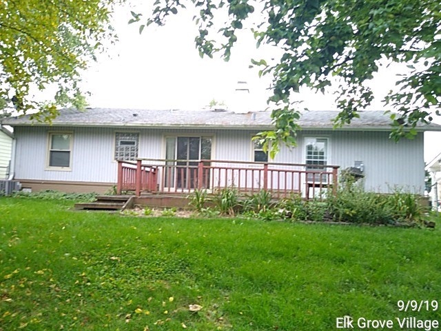 312 Landmeier Road Elk Grove Village, IL 60007 - Photo 4 of 13 Gallery Image 4