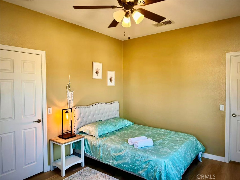 6805 Edinburgh Road Eastvale, CA 92880 - Photo 16 of 47
