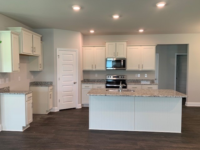 9304 Sitka Drive, Unit 90 Foley, AL 36535 - Photo 9 of 21 Kitchen