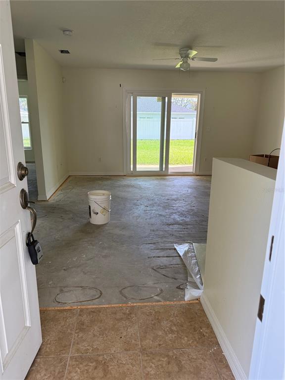 32 Raeland Lane Palm Coast, FL 32164 - Photo 6 of 21 Gallery Image 6