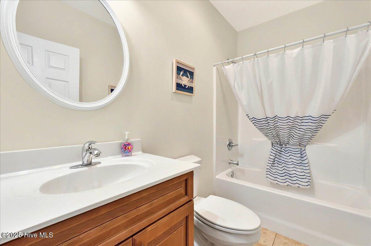 269 West First Street Ocean Isle Beach, NC 28469 - Photo 27 of 76 One Queen Bath