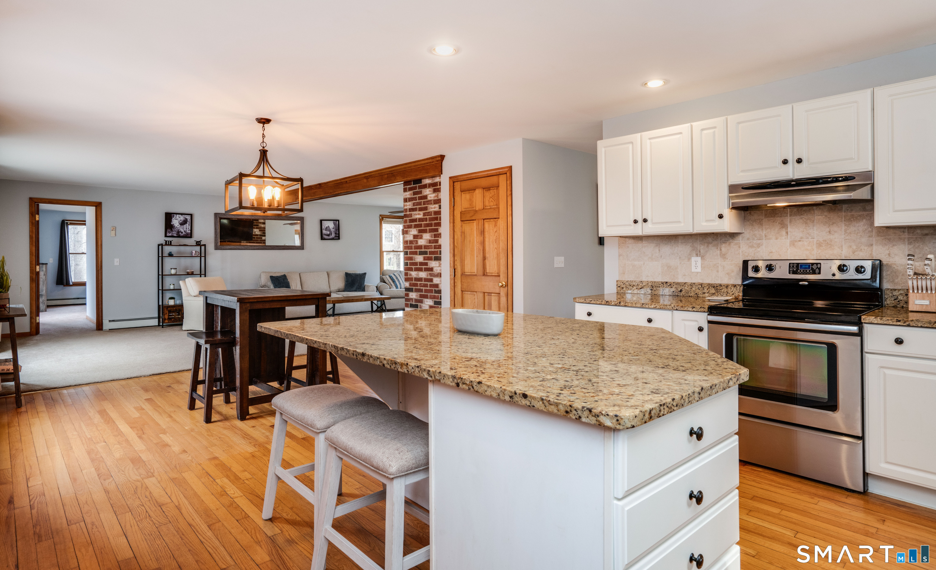 157 Highland Road Mansfield, CT 06250 - Photo 5 of 32