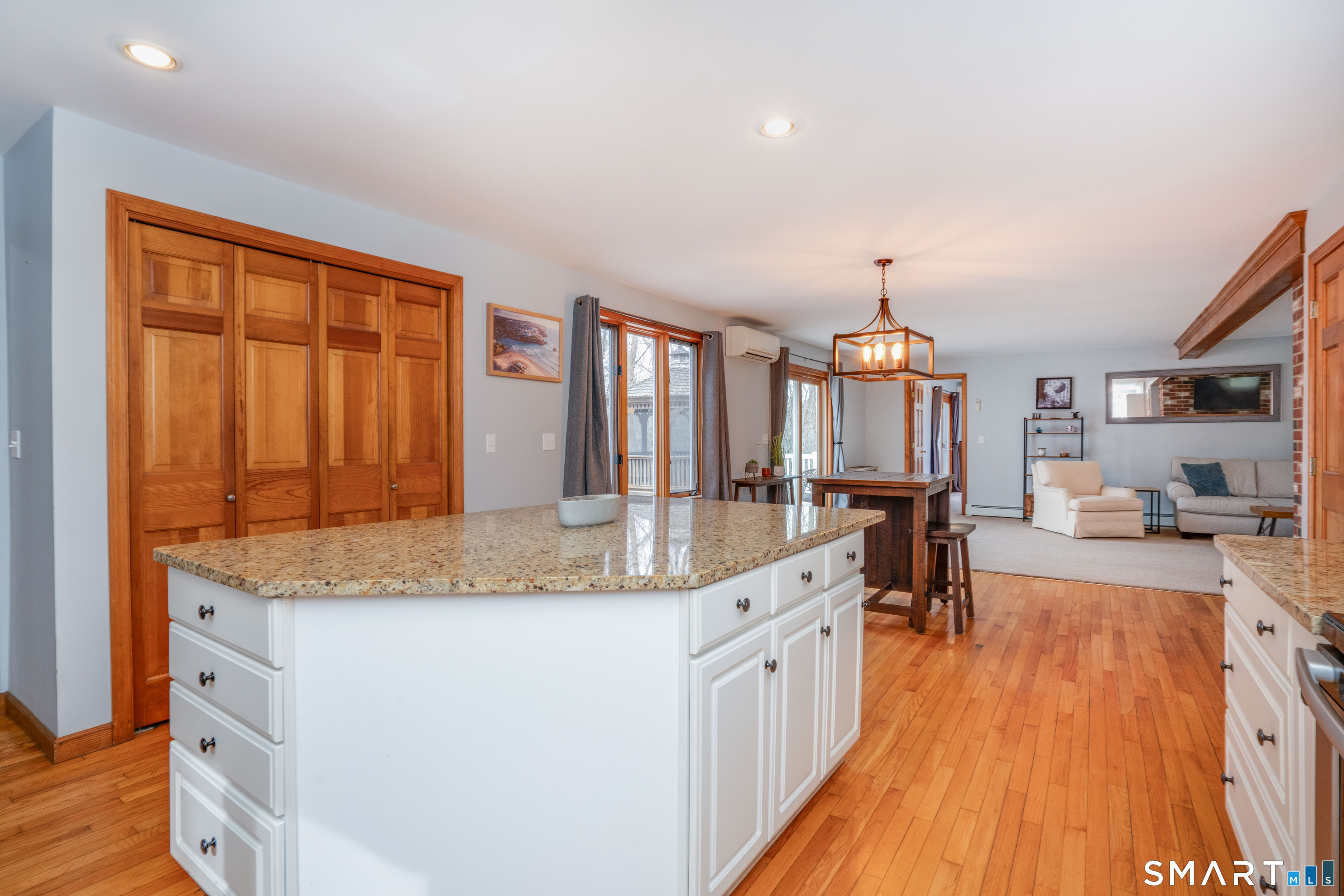 157 Highland Road Mansfield, CT 06250 - Photo 7 of 32