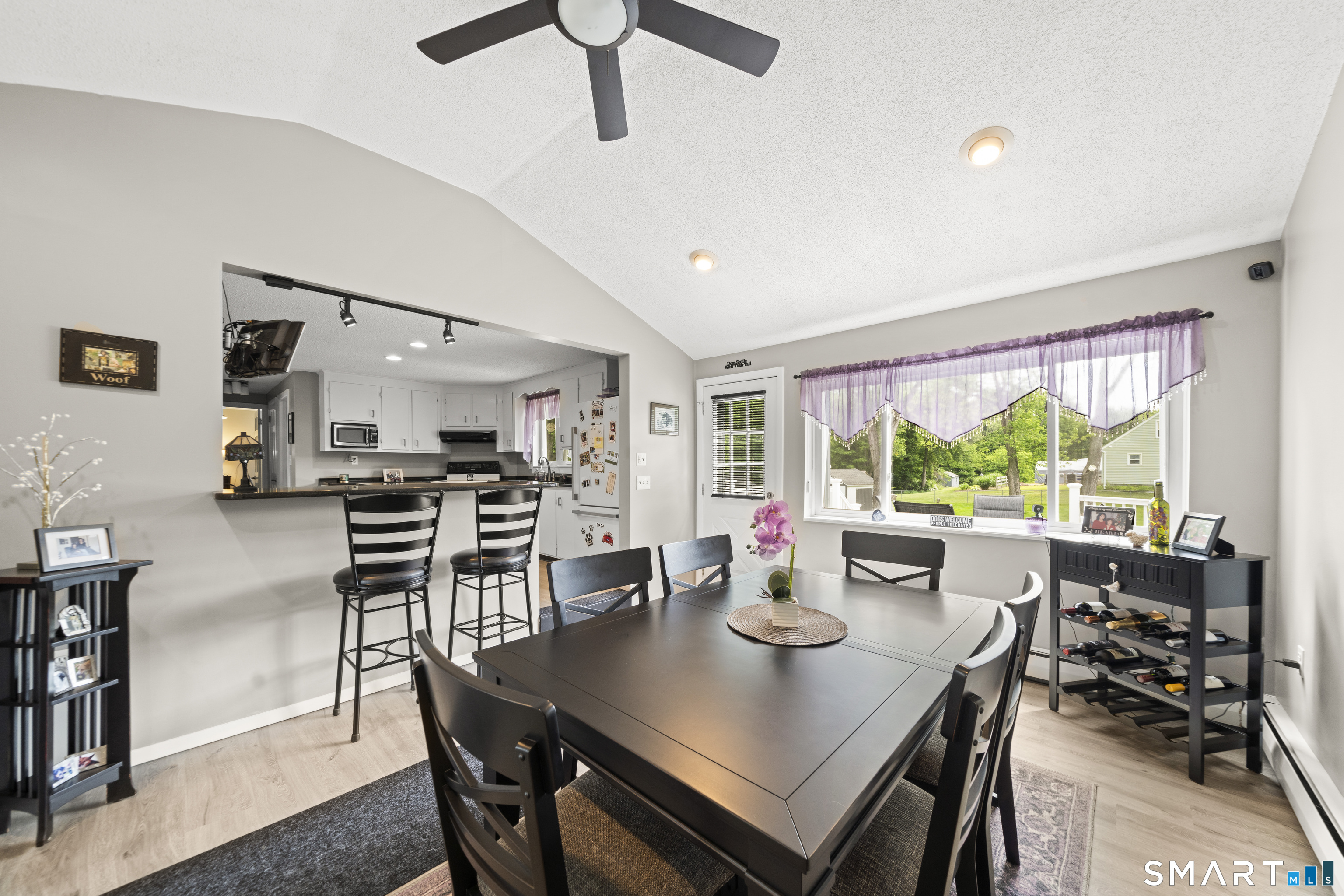 18 Bess Road Enfield, CT 06082 - Photo 6 of 27