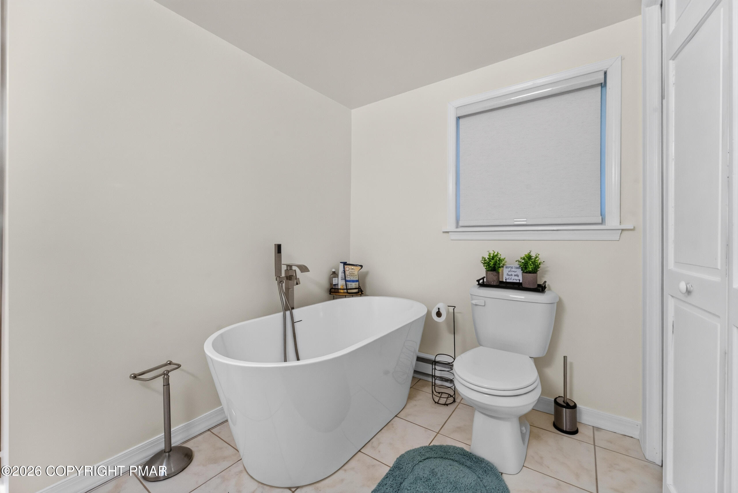 457 Mountain Road Albrightsville, PA 18210 - Photo 26 of 46 Main Bath