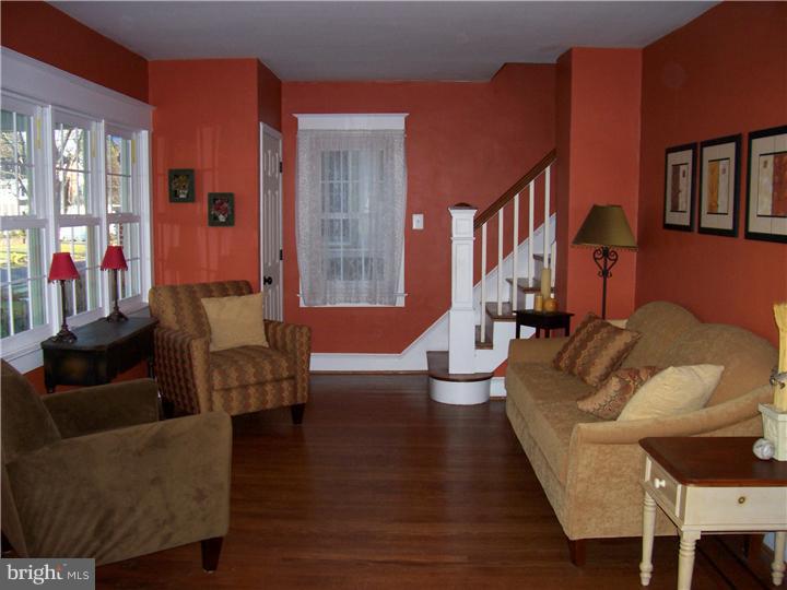 272 Rhoads Avenue Haddonfield, NJ 08033 - Photo 2 of 14 Gallery Image 2