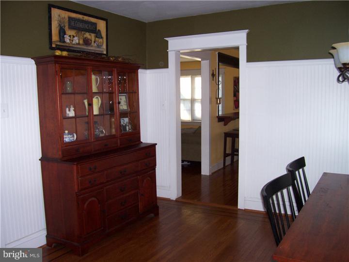 272 Rhoads Avenue Haddonfield, NJ 08033 - Photo 5 of 14 Gallery Image 5