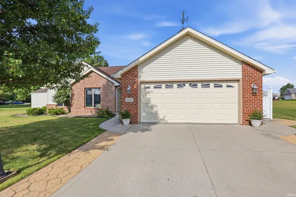 $285,000 | 520 Chessie Court, Garrett, IN 46738