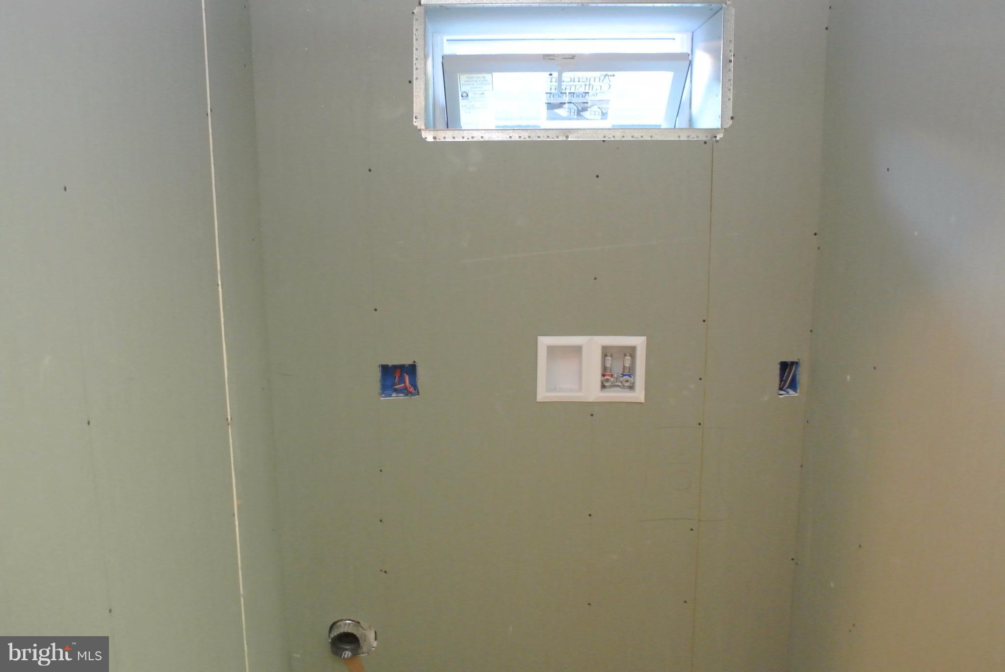 4142 2nd Street Southwest Washington, DC 20032 - Photo 21 of 28 Washer and Dryer Hook-up