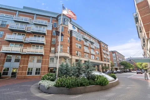 $1,825,000 | 4 Battery Wharf, Unit 4602, Boston, MA 02109