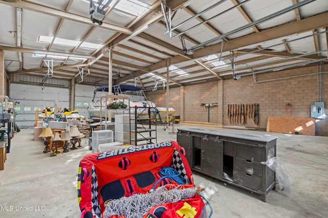 $2,250,000 | 7720 Union Road, Sardis, MS 38666