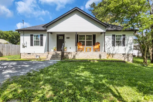 $290,000 | 203 Martha Street, Shelbyville, TN 37160