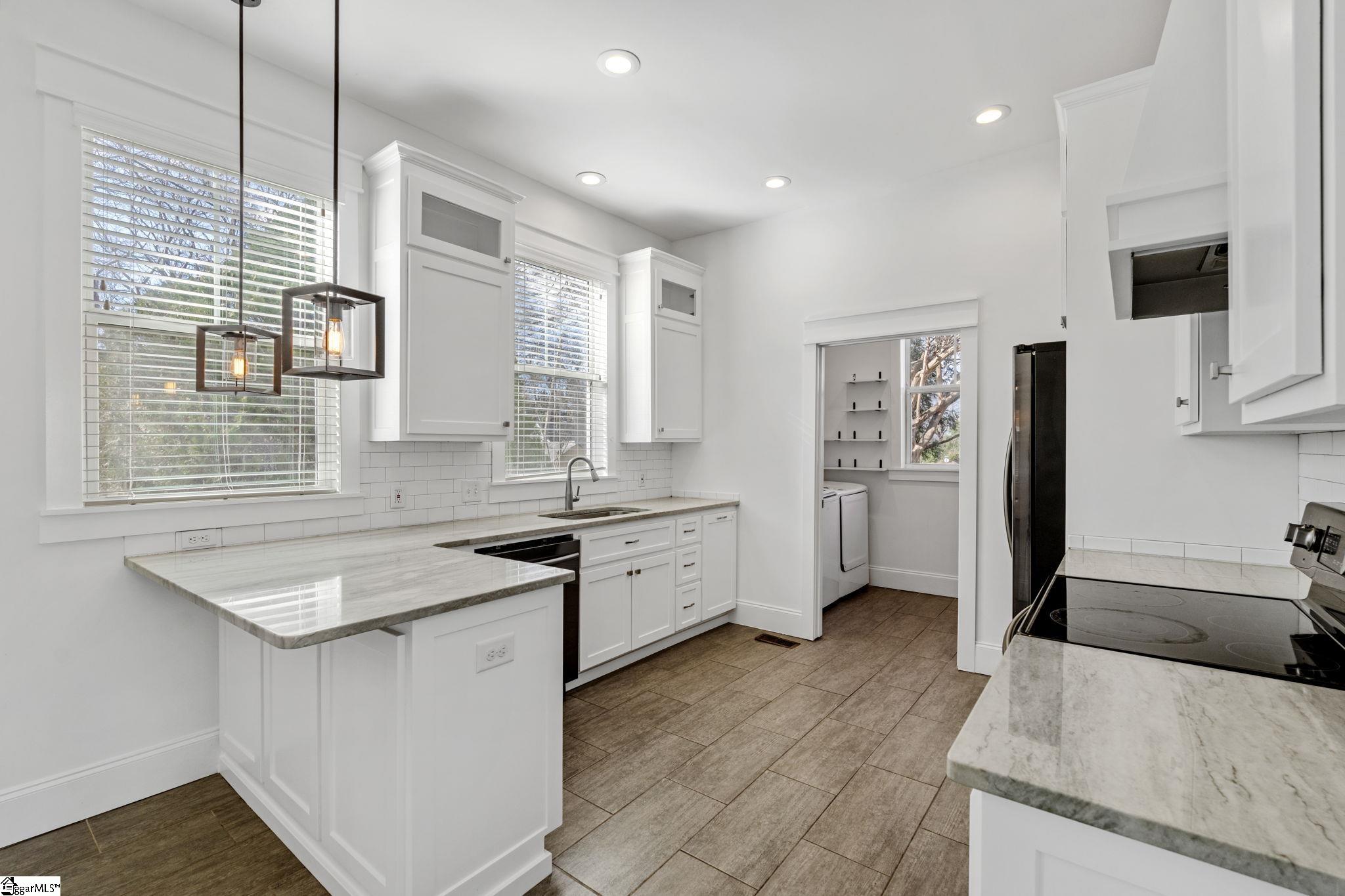 114 Frank Street Greenville, SC 29601 - Photo 13 of 34