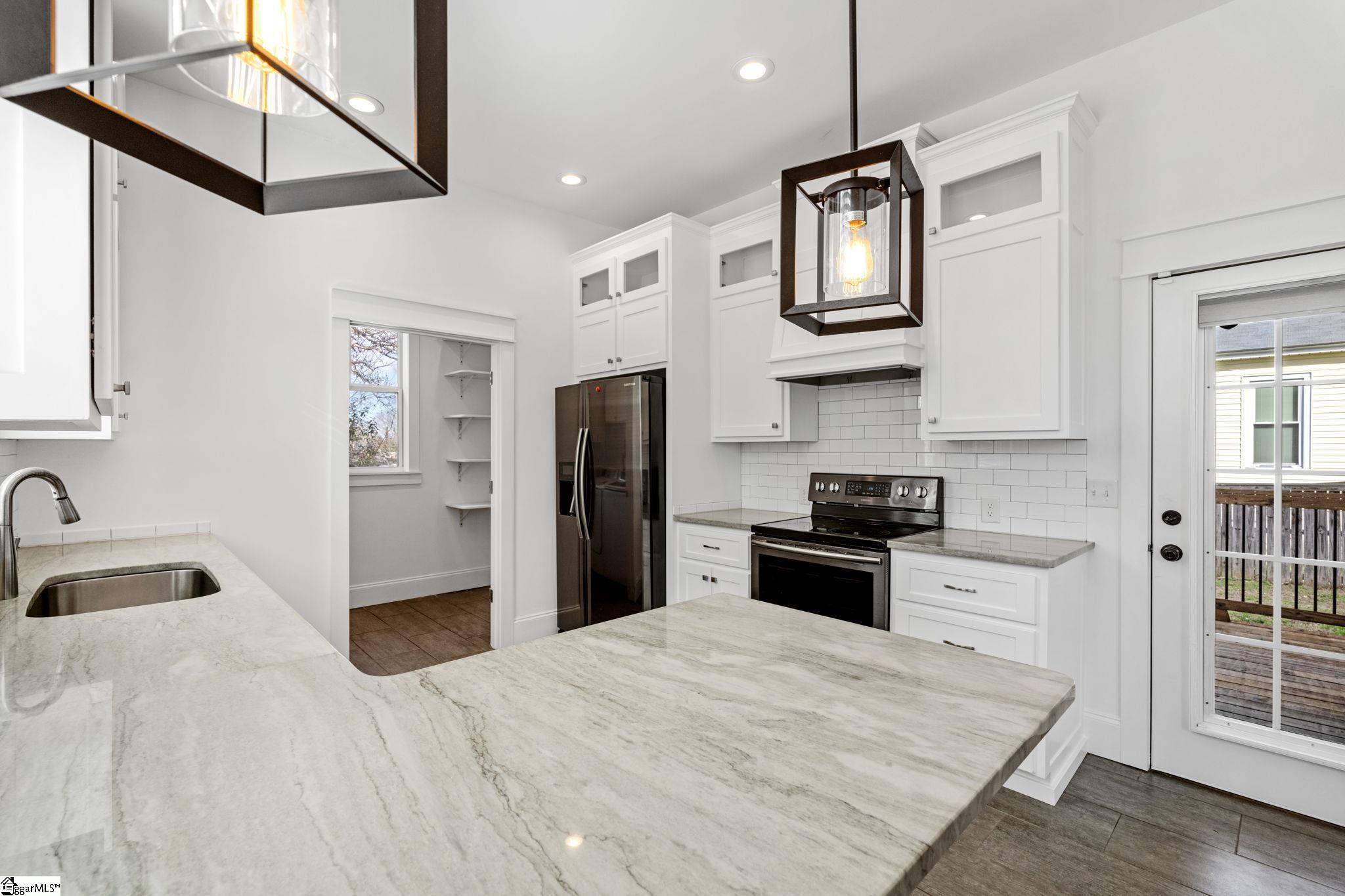 114 Frank Street Greenville, SC 29601 - Photo 14 of 34